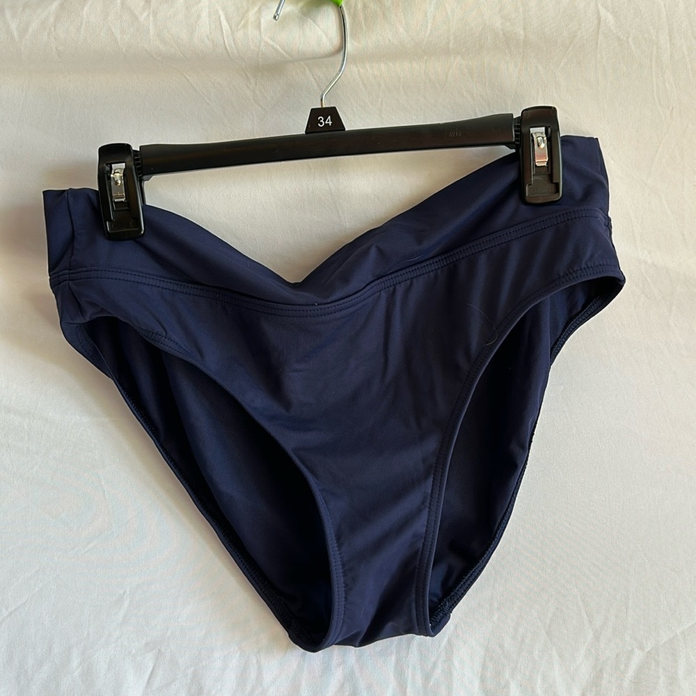 Ladies, Lands’ End swim bikini bottoms size 12. Make a bundle & save!